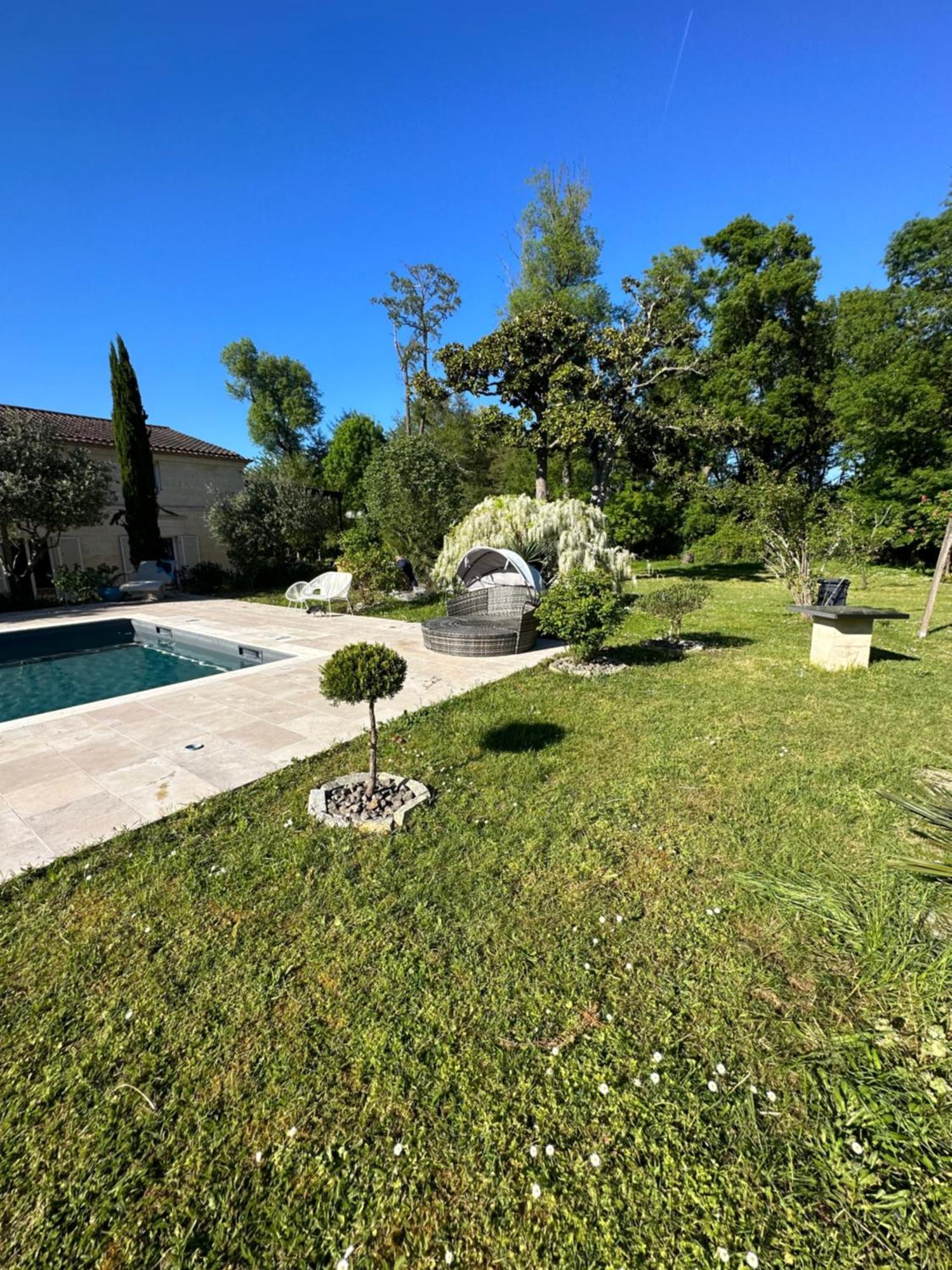 La Villa Bella Abzac  Kültér fotó